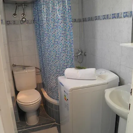 Adria Apartman *