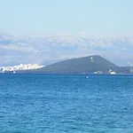 Adria Apartman *